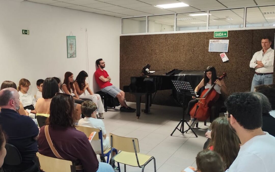 Audição da Classe de Violoncelo do Prof. Emídio Coutinho